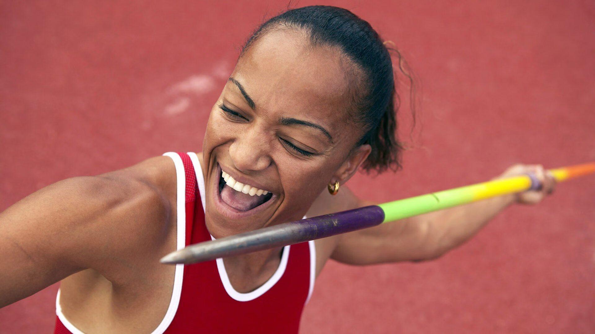 艾比·德尔福:全场高效的防守表现,令对方攻势屡屡受阻,艾德比尔送水案例