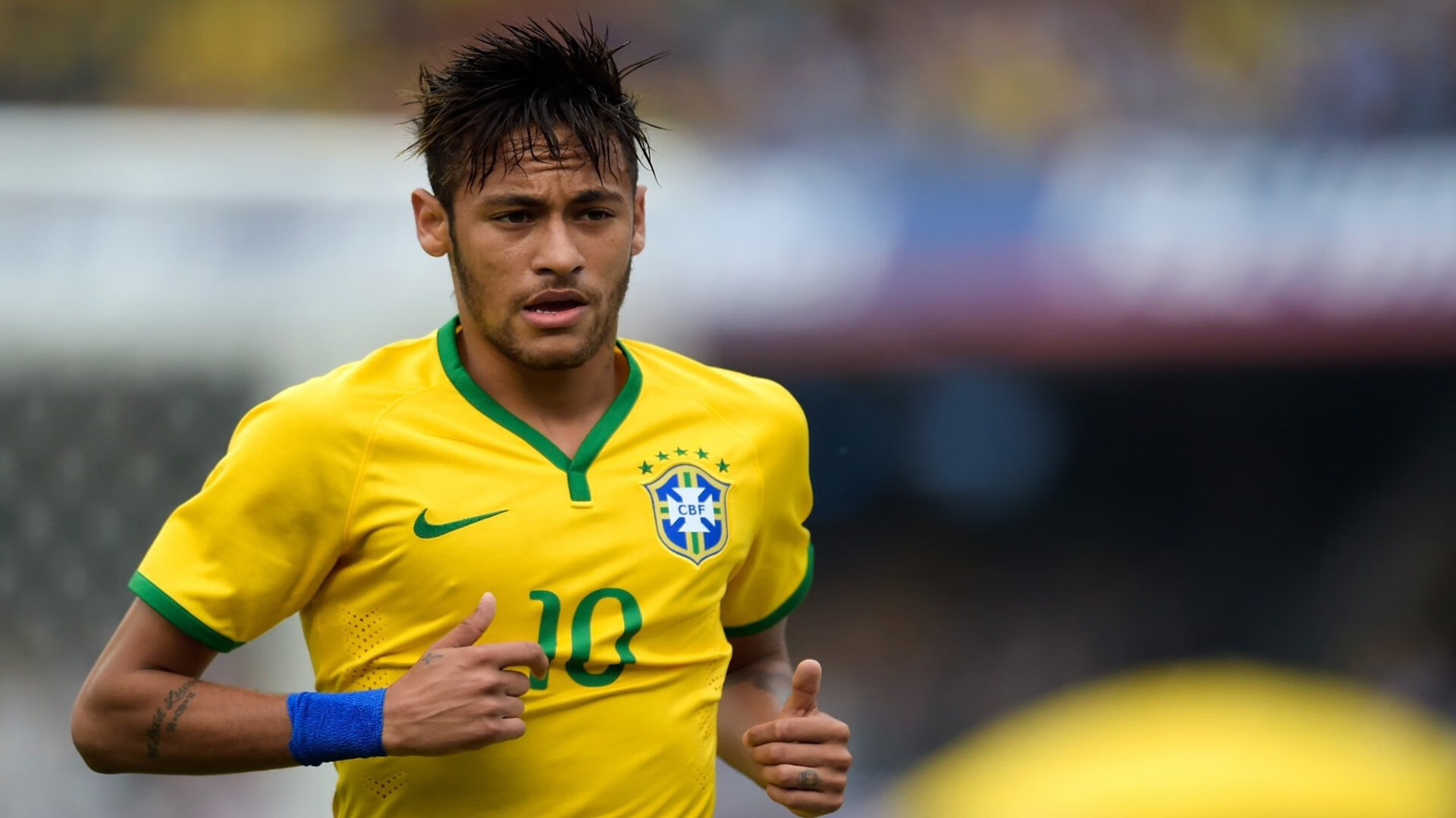 麦肯齐：迅猛的突破和精准的脚法，成为全黑队反击的核心力量，麦肯齐分了多少钱